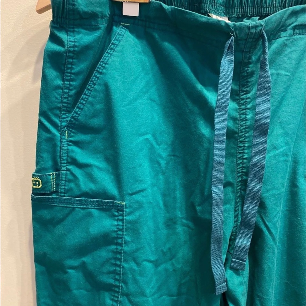 NWOT Scrub Pants